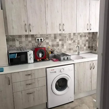 Sun & Sea 3 Bedroom De Grau Apartment *